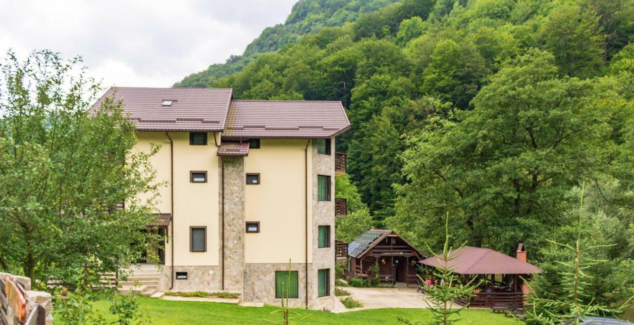 Hotel Casa Valea Cernei Isverna Zewnętrze zdjęcie